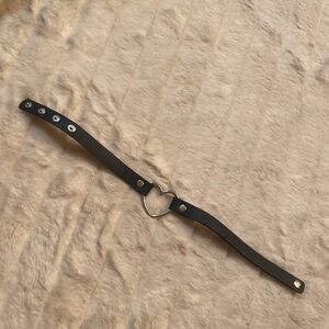 Women’s black heart choker